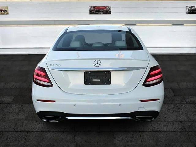2018 Mercedes-Benz E-CLASS E 300 E 300
