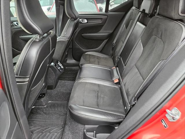 2020 Volvo XC40 T5 R-Design