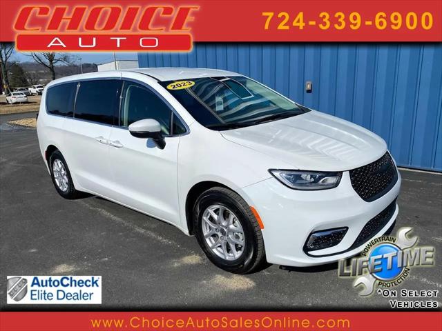 2023 Chrysler Pacifica Touring L for sale in Murrysville, PA