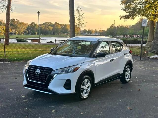 2022 Nissan Kicks S Xtronic CVT