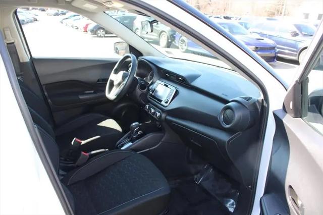 2022 Nissan Kicks S Xtronic CVT