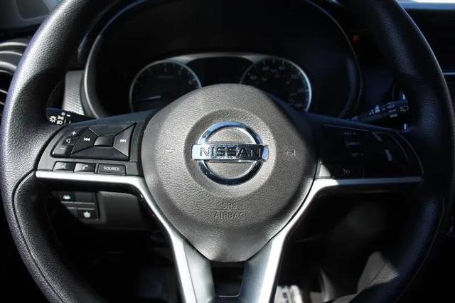 2022 Nissan Kicks S Xtronic CVT