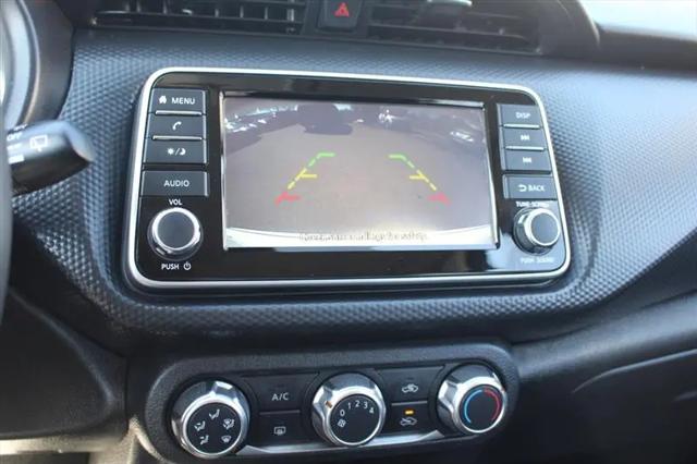 2022 Nissan Kicks S Xtronic CVT