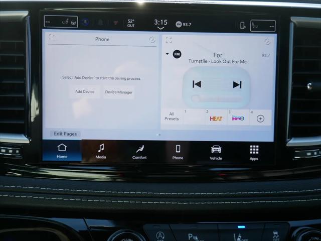2026 Chrysler Pacifica Select