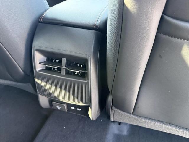 2026 Jeep Cherokee Overland 4x4