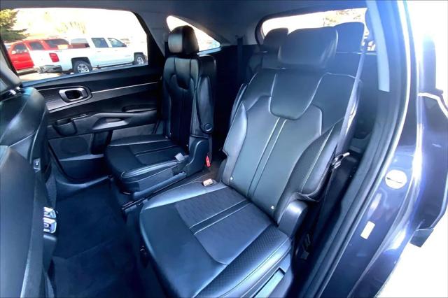 2025 Kia Sorento EX