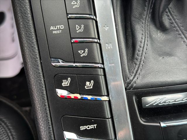 2015 Porsche Macan Turbo