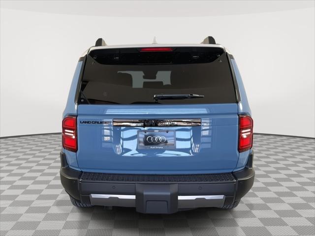 2025 Toyota Land Cruiser PREMIUM PACKAGE