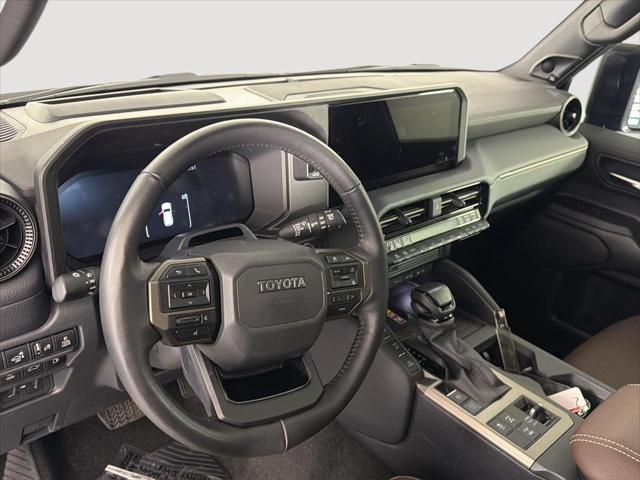 2025 Toyota Land Cruiser PREMIUM PACKAGE