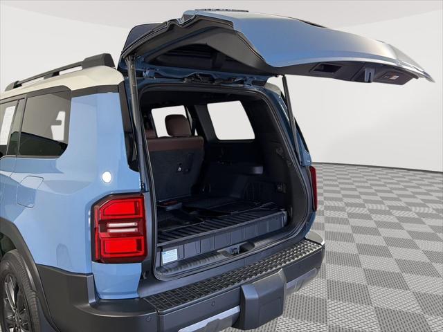 2025 Toyota Land Cruiser PREMIUM PACKAGE