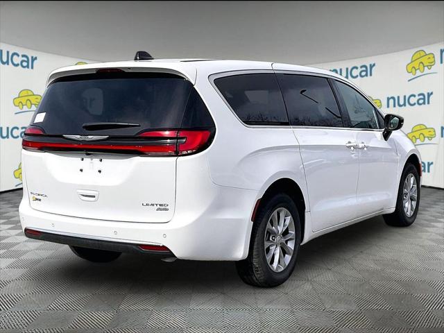 2026 Chrysler Pacifica Limited AWD