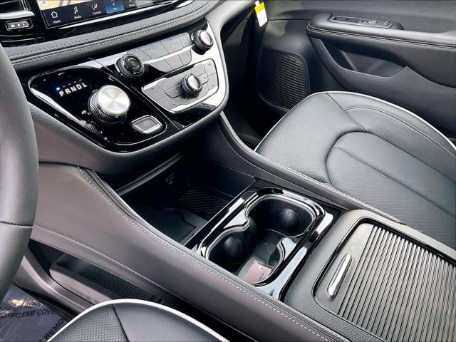2026 Chrysler Pacifica Limited AWD