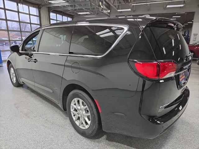 2026 Chrysler Voyager LX