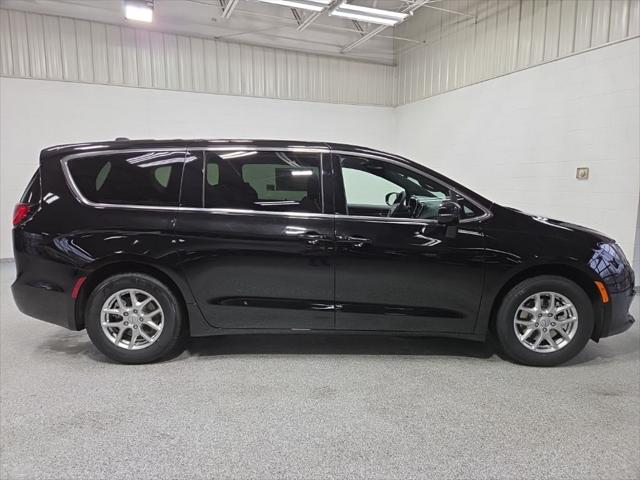 2026 Chrysler Voyager LX