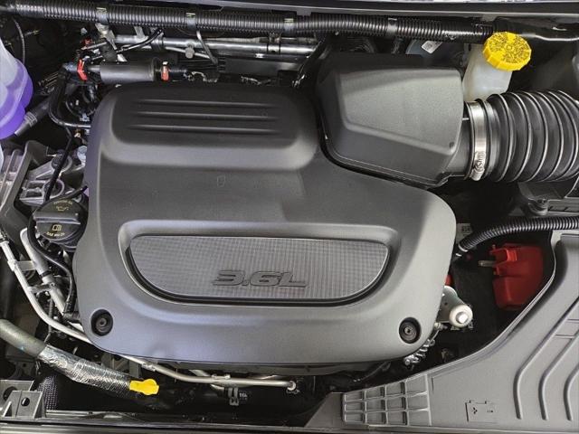 2026 Chrysler Voyager LX