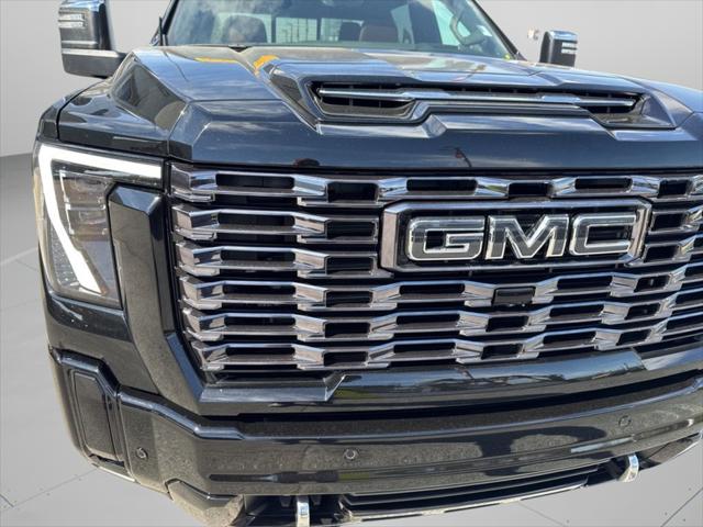 2026 GMC Sierra 2500HD Crew Cab, Standard Bed, Denali Ultimate, 4WD