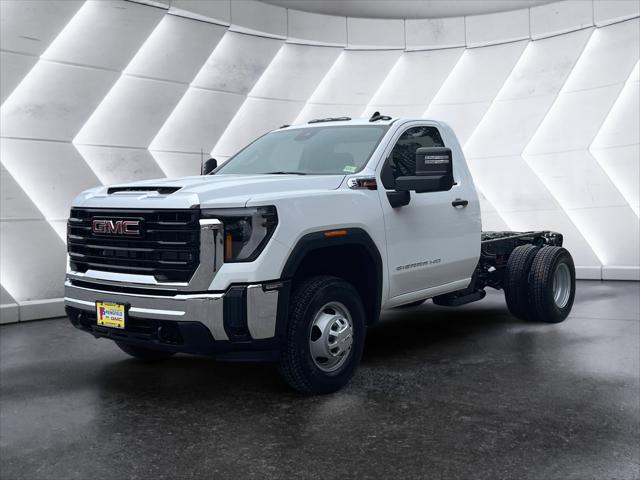 2026 GMC Sierra 3500HD Pro