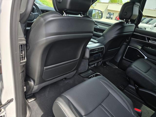 2026 Jeep Grand Wagoneer L Limited Altitude 4x4