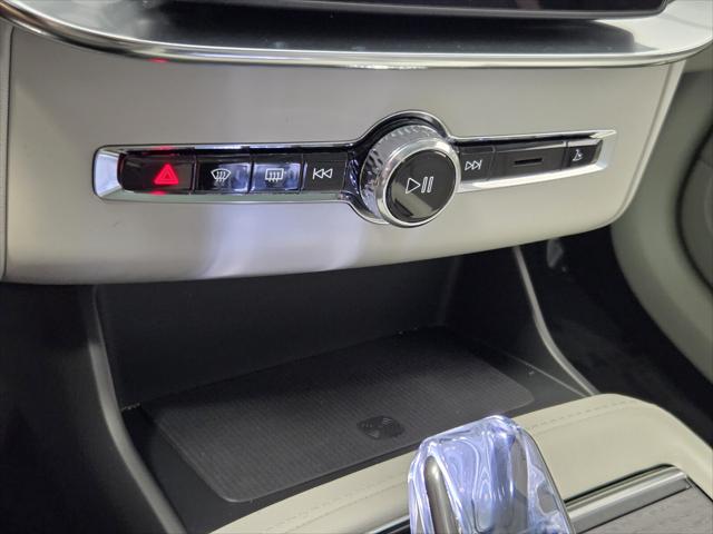 2026 Volvo XC90 Ultra Dark Theme