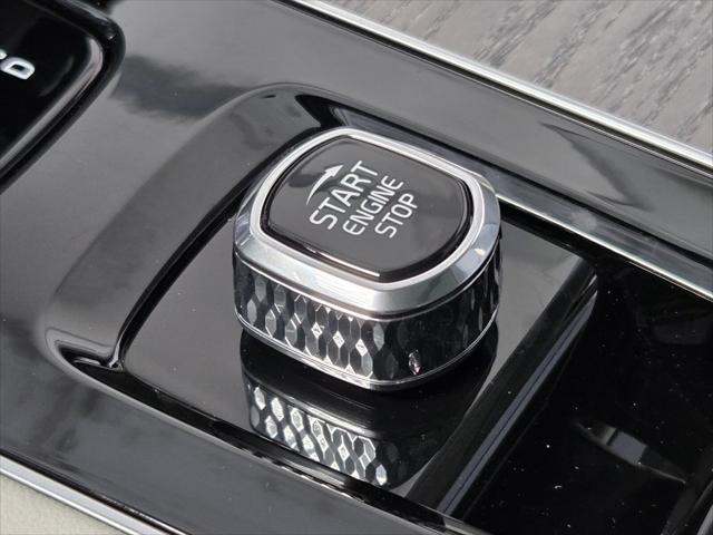 2026 Volvo XC90 Ultra Dark Theme