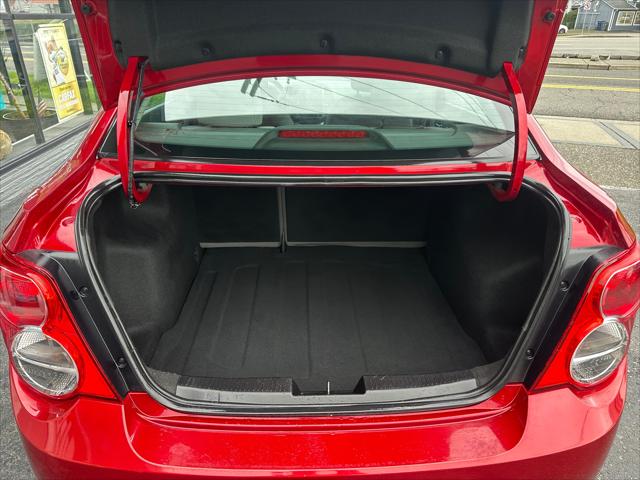 2013 Chevrolet Sonic LS Auto