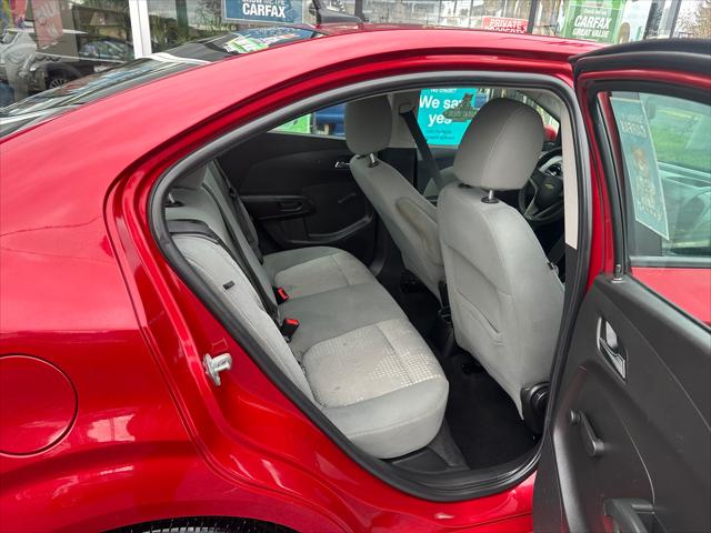 2013 Chevrolet Sonic LS Auto