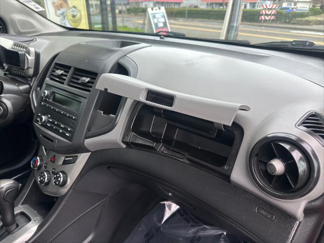 2013 Chevrolet Sonic LS Auto
