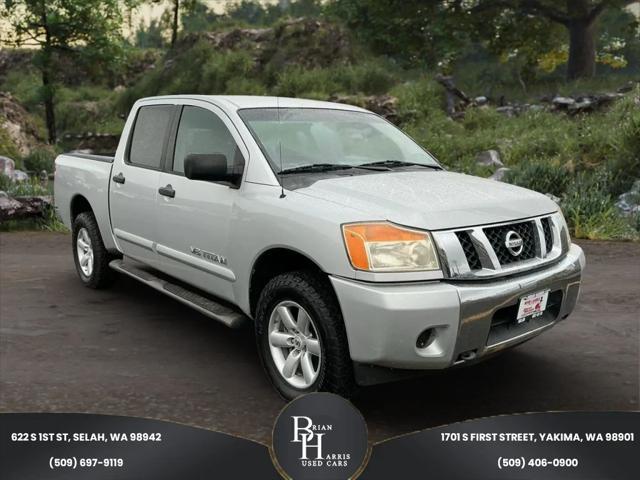 2013 Nissan Titan SV
