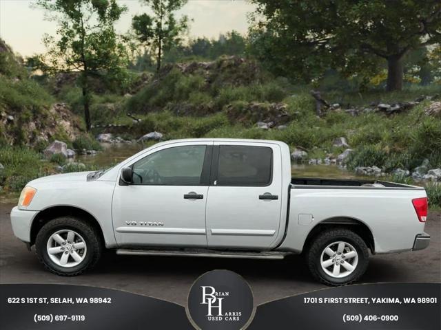 2013 Nissan Titan SV
