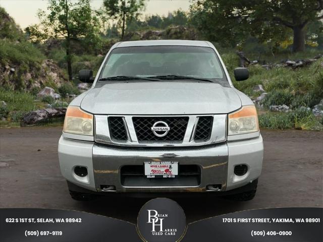 2013 Nissan Titan SV