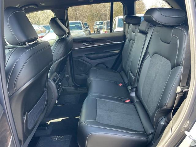 2026 Jeep Grand Cherokee Altitude 4x4