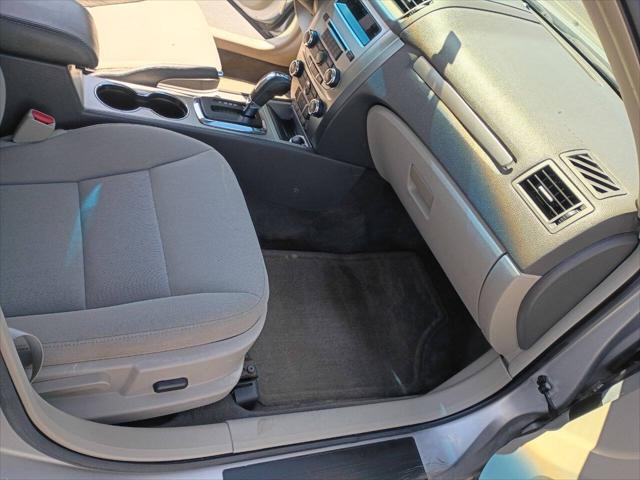2010 Ford Fusion Hybrid Base 4dr Sedan