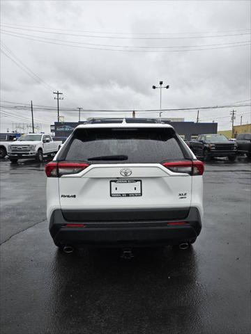 2021 Toyota RAV4 XLE
