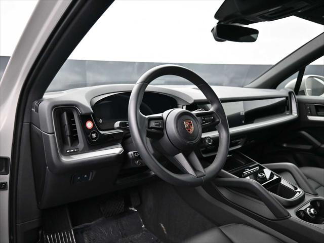 2025 Porsche Cayenne Unknown
