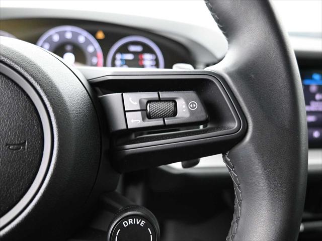 2025 Porsche Cayenne Unknown