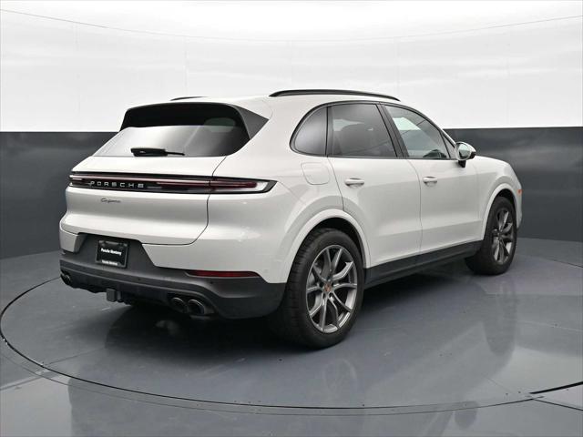 2025 Porsche Cayenne Unknown