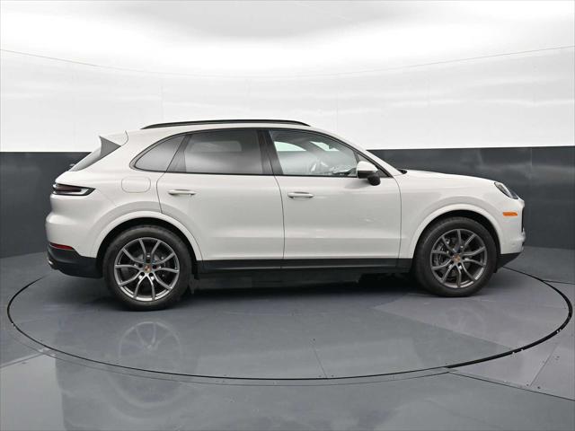 2025 Porsche Cayenne Unknown