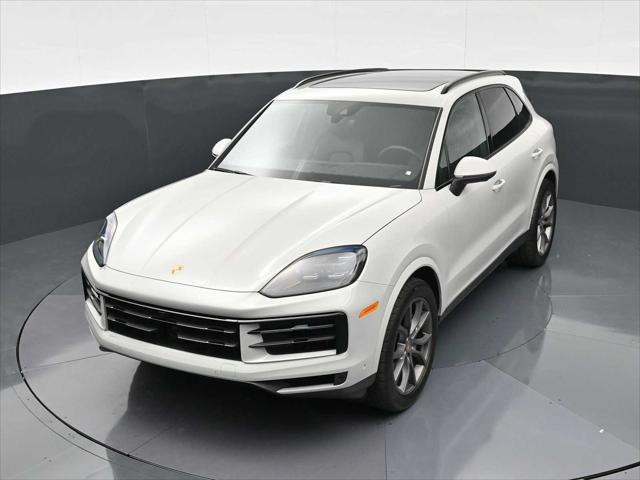 2025 Porsche Cayenne Unknown