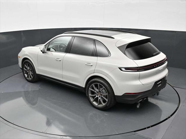2025 Porsche Cayenne Unknown