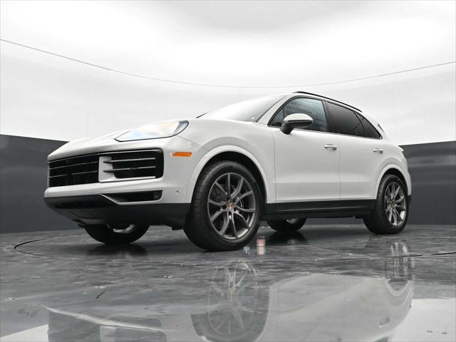 2025 Porsche Cayenne Unknown