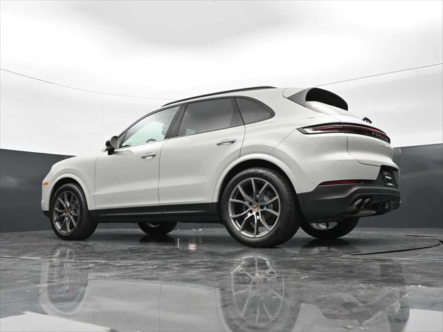 2025 Porsche Cayenne Unknown