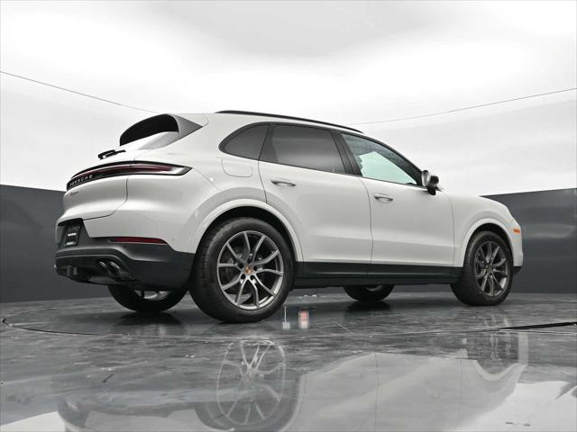 2025 Porsche Cayenne Unknown