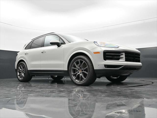 2025 Porsche Cayenne Unknown