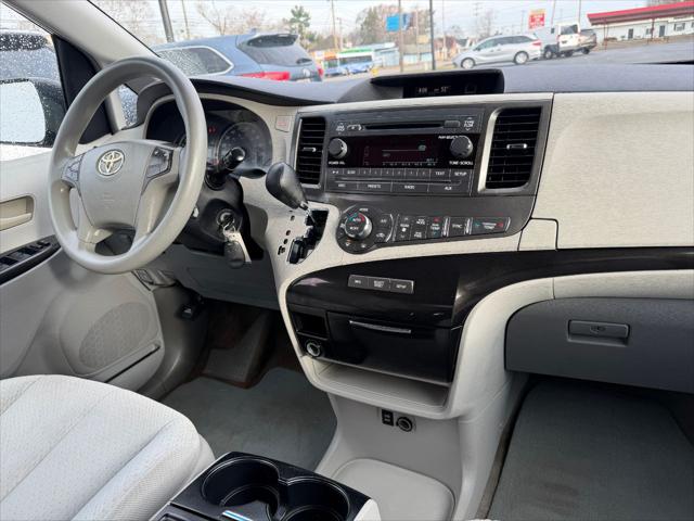 2013 Toyota Sienna Unknown