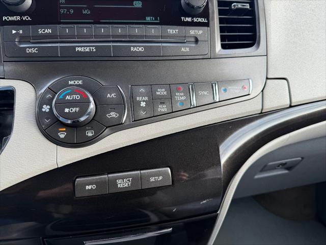 2013 Toyota Sienna Unknown