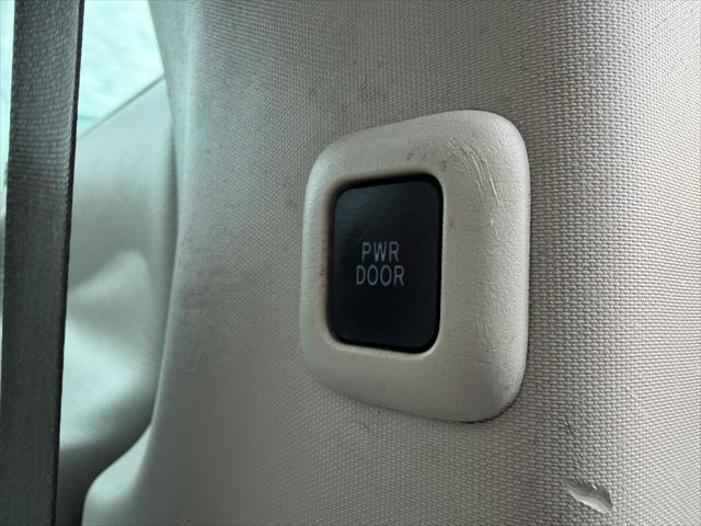 2013 Toyota Sienna Unknown
