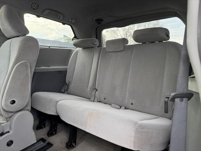 2013 Toyota Sienna Unknown