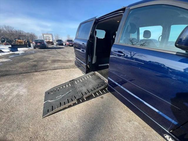 2014 Dodge Grand Caravan SXT for sale in Merrillville, IN