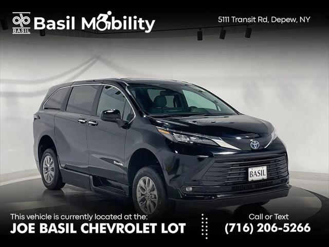 2025 Toyota Sienna XLE for sale in Depew, NY