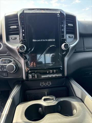 2026 Ram 1500 Big Horn Crew Cab 4x4 5'7" Box